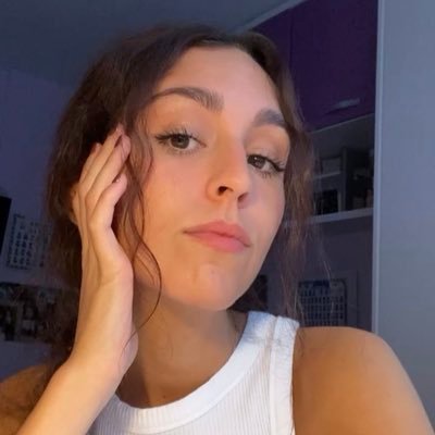 isablramrz's profile picture. 🦋 enfermera