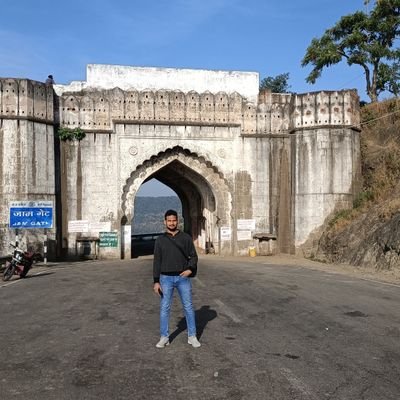 atul_yadav90's profile picture. 💻Software Engineer || Ruby on Rails 💻