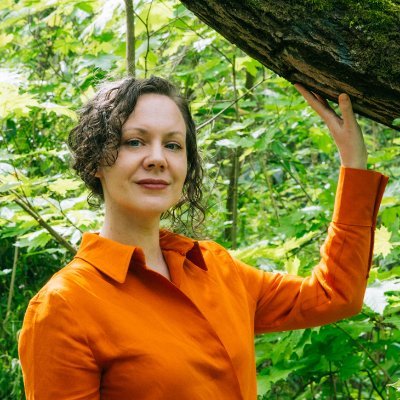 Berlin-based freelance B2B climate and sustainability copywriter | she/her | thoughts 100% my own | https://t.co/RPLz3OciCz