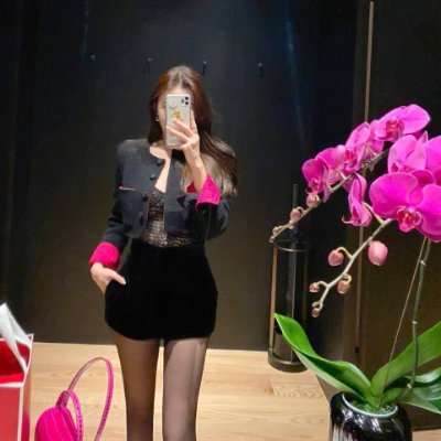 OMikenzie48835's profile picture. I love those who can smile in trouble. — Leonardo da Vinci