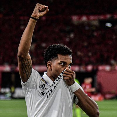 roberrtt001's profile picture. Real Madrid🤍🤍 | CR7🐐