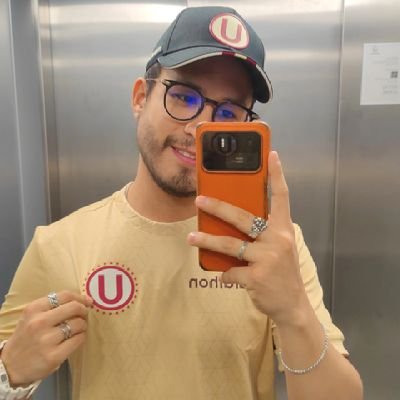 luisenriqueU24's profile picture. Futbolero ⚽️
(U)niversitario de Deportes 🇵🇪❤️