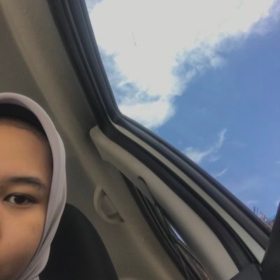 fairztiatqh's profile picture. manusia tanggung