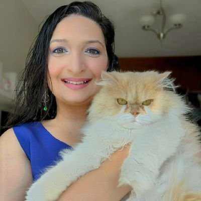 This account is managed by my 13 y/o cat 🐈🐾