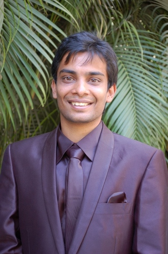 Research engineer..avid reader,aspiring entrepreneur,Teetotaler,Hates Brown !!, binges on cinema ,beats and ancient mysteries aficionado - Finally tweeting...
