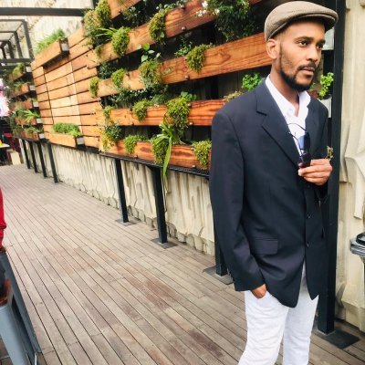 Founder of Aura Management
Body Beautiful foundation
@unclealanzo
Foodie■AfricanChild■Free spirit■Naughty boy
#CSCM #Africanmade