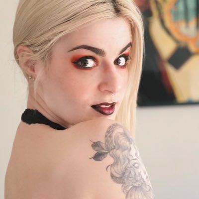 TitheGirl's profile picture. 