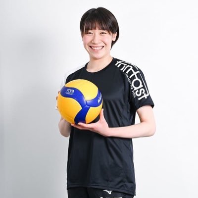 professional volleyball player Japan🇯🇵 Il Bisonte Firenze🇮🇹🏐 #4    ＊お問い合わせ＊ info@mayu-ishikawa.com 石川真佑とマネージャーの共同オフィシャルアカウントです。試合情報・メディア出演情報などを投稿します✍️