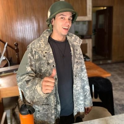 oscartrinidadg's profile picture. I'm a midnight toker