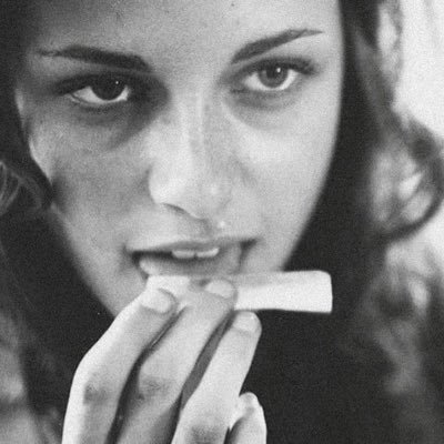 Reflects2soul's profile picture. One-touch of nature makes the whole world kin.✨ DM🚫