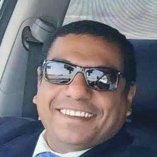 فيها حاجة حلوة
أنا مصري وأبن لأب، وأم مصريين، وحفيد لأجداد مصريين
وعاشق لترابها أكثر من نفسي