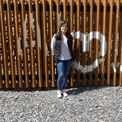 VirOLIVALOPEZ's profile picture. Lo mejor es lo que queda entre nosotros y el mar.