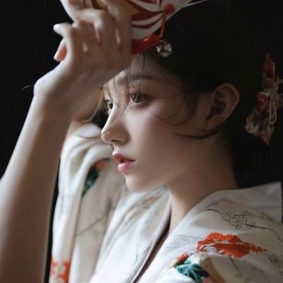 tyui15220's profile picture. 