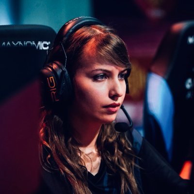 gnujenitsuj's profile picture. -🎮🍕🎻🎓 - so much internet, so little time. ⚛