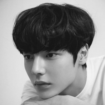 Heresensa070694's profile picture. 