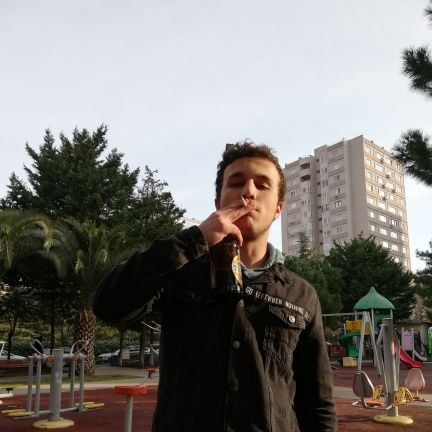 itü,
https://t.co/R3L7Vqk19y,
Gerekirse simit satar ama onurlu yașar