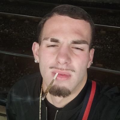 levrai188's profile picture. Je remplace les sentiments par de l'argent.
00188📍🏢