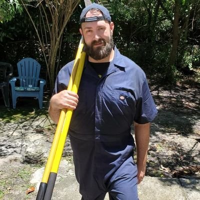 Organizer for Jacksonville, FL, bitcoin group Bold City Bitcoiners.
Married.
Česká Zbrojovka fanboy.