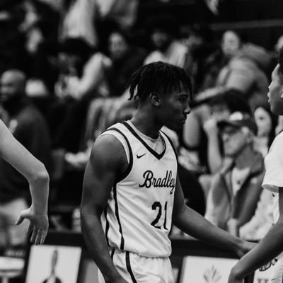 c/o 25’ // @BCBearsHoops🏀 // 6’1 guard// 3.6 GPA//📞423-331-2345