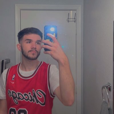 luimagnum786's profile picture. 