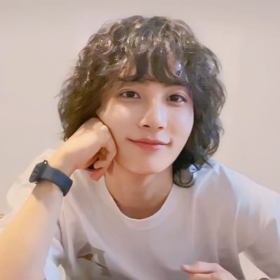 1004myJeonghan ft. ς(•‿•.)さんのプロフィール画像