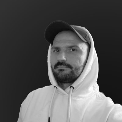 SebiDuca's profile picture. UX Designer → Solopreneur | Building a one-person business selling digital products. Tweets about solopreneurship, personal branding, and growing an audience.