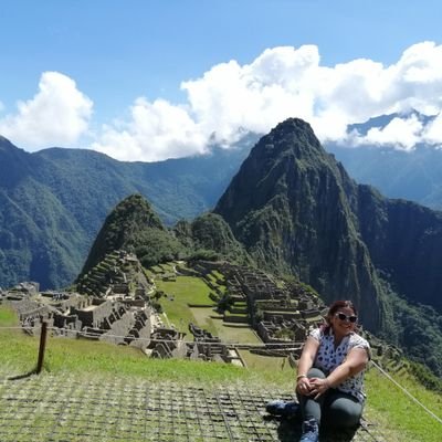 Mujer, periodista, soñadora, con errores como todo humano pero siempre en pie de lucha!!!🦁 @Colombia_VAVEL  #LasDamasDelDeporte @fedepapaoficial 👩‍🌾🥔