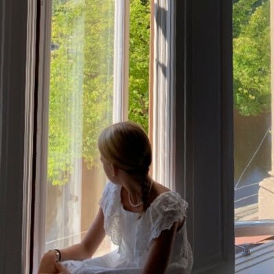 hannaodairr's profile picture. polish. gcse student. awfully obsessed with her cat :) #studytwt #gcsestwt