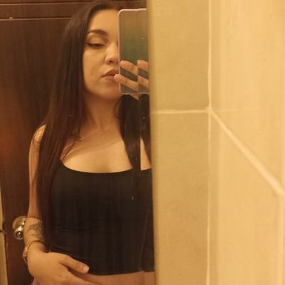 NataliaMezaG's profile picture. 28
Thony 🧑