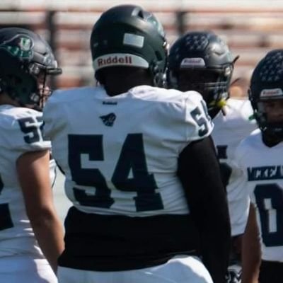 DayMiur's profile picture. Thomas McKean '24|C/G/DT|6'1 350