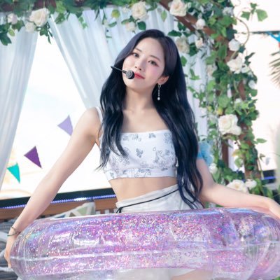 @realfromis_9 2n살 남덕 / 앞으로 프롬이들보다 완벽한 사람들을 만날 수 없어, 나의 삶은 불행하다. #menow / 플로버는 아묻따 맞팔 (타돌, 타장 x)