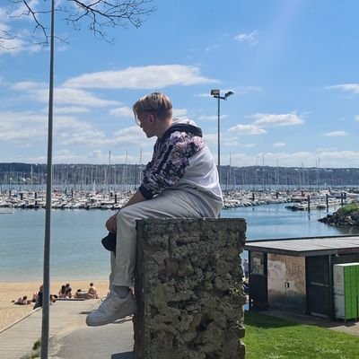 First french lvl 700 on siege 💫 https://t.co/imTkkSFzCZ ❄️ Ma couz @caeliyaa 💜 @Drizzy_GIS 🙏❤️