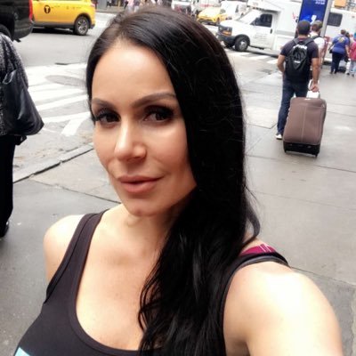 Single and living alone looking for a relationship a man I can spend my life with google chat me lydianaa976 @ gmail .com