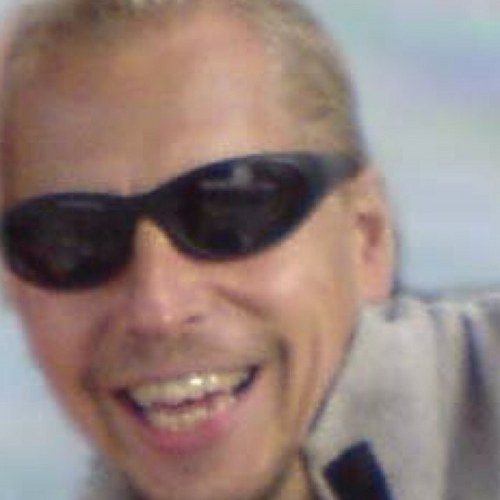 hakblu's profile picture. 