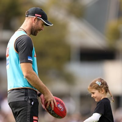 Collingwood FC Development Coach. Adelaide Crows Past Player #22, WFC 06 Alum. NBA analyst, golf pro