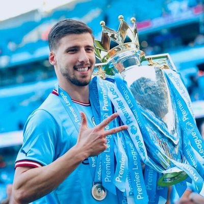 Perfil BR 🇧🇷 dedicado ao Melhor Zagueiro do Mundo! @rubendias
Jogador do @ManCity 💙🤍 e da @selecaoportugal 💚❤️ | Fan account