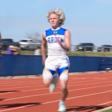 Brock, TX // C/O 2026 // T&F // ATH // 40: 4.53 // GPA: 3.99 // 200: 22.98