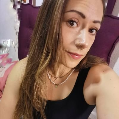 Chapis_d's profile picture. Viviendo en mi mundo de unicornios y perritos 💖 Instagram 📸 thachaps