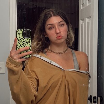 KlaudiaKanska's profile picture. 