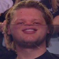 R (@cmoalpatron) 's Twitter Profile