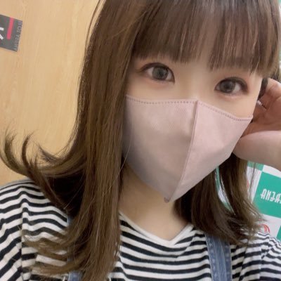 よくエキス吸ってる奴です🐘スロ専【アリーナ平塚店】でポンコツスタッフやってます🙋‍♀️愛娘(猫🐾໊)【マンチカン//ポテ♀】【アメリカンショートヘア/ちぃ♀】溺愛しすぎ親バカです🐱 #猫 #SnowMan #SixTONES スノスト担です☃️💎見えないって言われますが人見知りです🤟