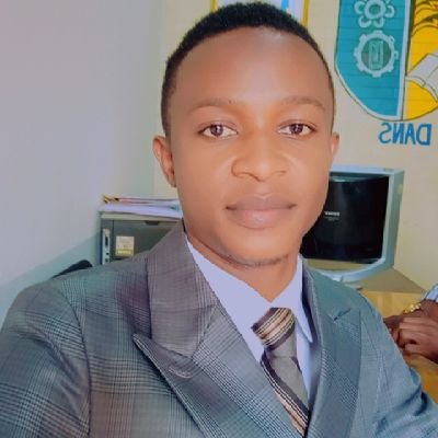 Benjamin mbiyela Ahungoni, ingénieur en génie électrique , Master en ingénierie du réseau électrique.
