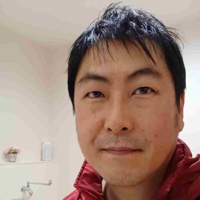 ケアマネジャー。社会人劇団『かに座』に所属。現役アマチュア落語家。ケアマネ芸人。脚本執筆勉強中。時々お絵かき。特技英語、中国語、落語、日本舞踊。