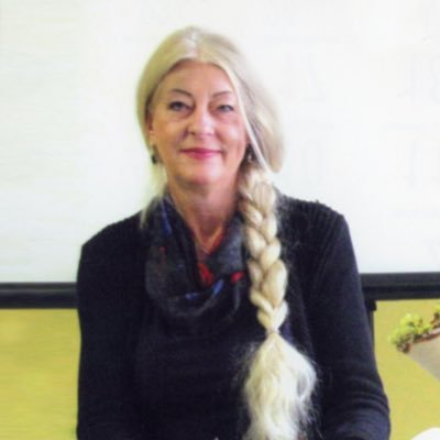 lucyna0305's profile picture. 