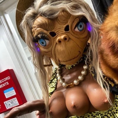 ETVonHutch's profile picture. Suck my girl dick. #Influencer