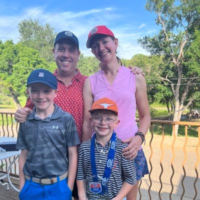 Hockey/Golf Dad to Graham &Cameron. Made_in_Canada 🇨🇦 Director of Golf Client Management at https://t.co/bCjbDgXLlr