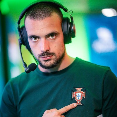 🎙FIFA Caster 
🧠Psychology and Fitness Enthusiast

Instagram: https://t.co/Hz6aI2Dw0y