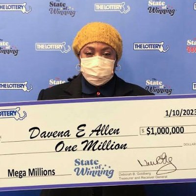 I'm Davena Allen the Mega Millions jackpot  winner of $1,000,000 million from Mega Millions jackpot I'm giving out $10,000 for each of my 2k follower's