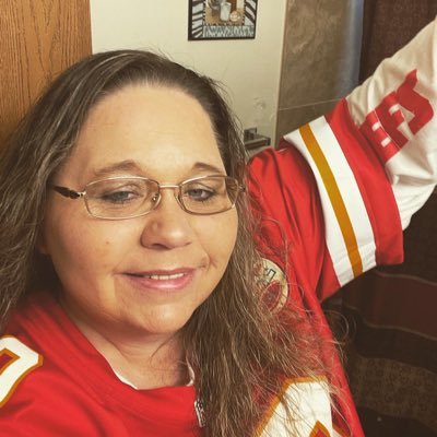 #CHIEFS4LIFE ❤️💛 Mother of a beautiful daughter, a handsome son & Grandma of 3 beautiful Granddaughters & 1 Grandson .,Free spirit 😉 Trust is Always in God 💯