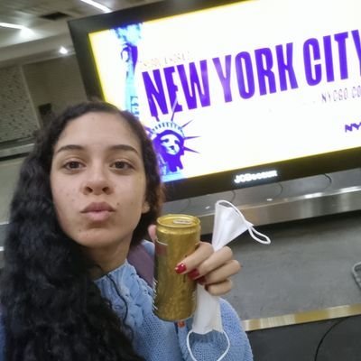 lumadecastro11's profile picture. libertas quae sera tamen